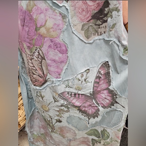 NWT A Rare Bird Butterfly Garden T Shirt Dress - Picture 2 of 13